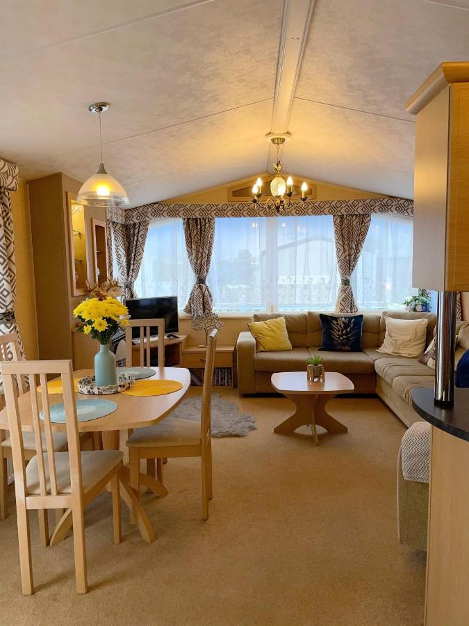Caravan For Rent At Tattershall Holiday Park 外观 照片