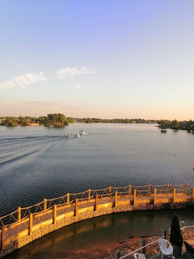 Caravan For Rent At Tattershall Holiday Park 外观 照片
