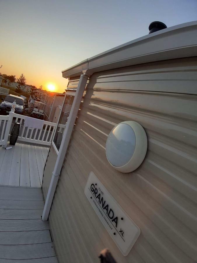 Caravan For Rent At Tattershall Holiday Park 外观 照片