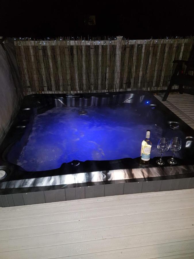 Caravan For Rent At Tattershall Holiday Park 外观 照片